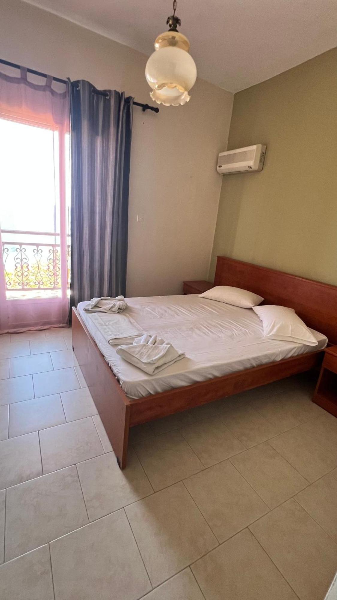 Michaela Hotel Poros  Eksteriør billede