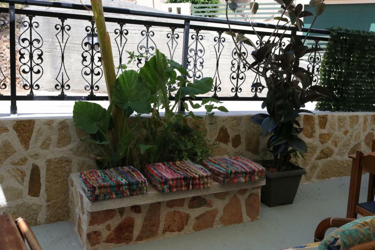 Michaela Hotel Poros  Eksteriør billede